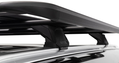 Kit galerie de toit Rhino-Rack Pioneer pour Mitsubishi Outlander Gen4 2021+, dimensions 1300x1240mm, montage facile.