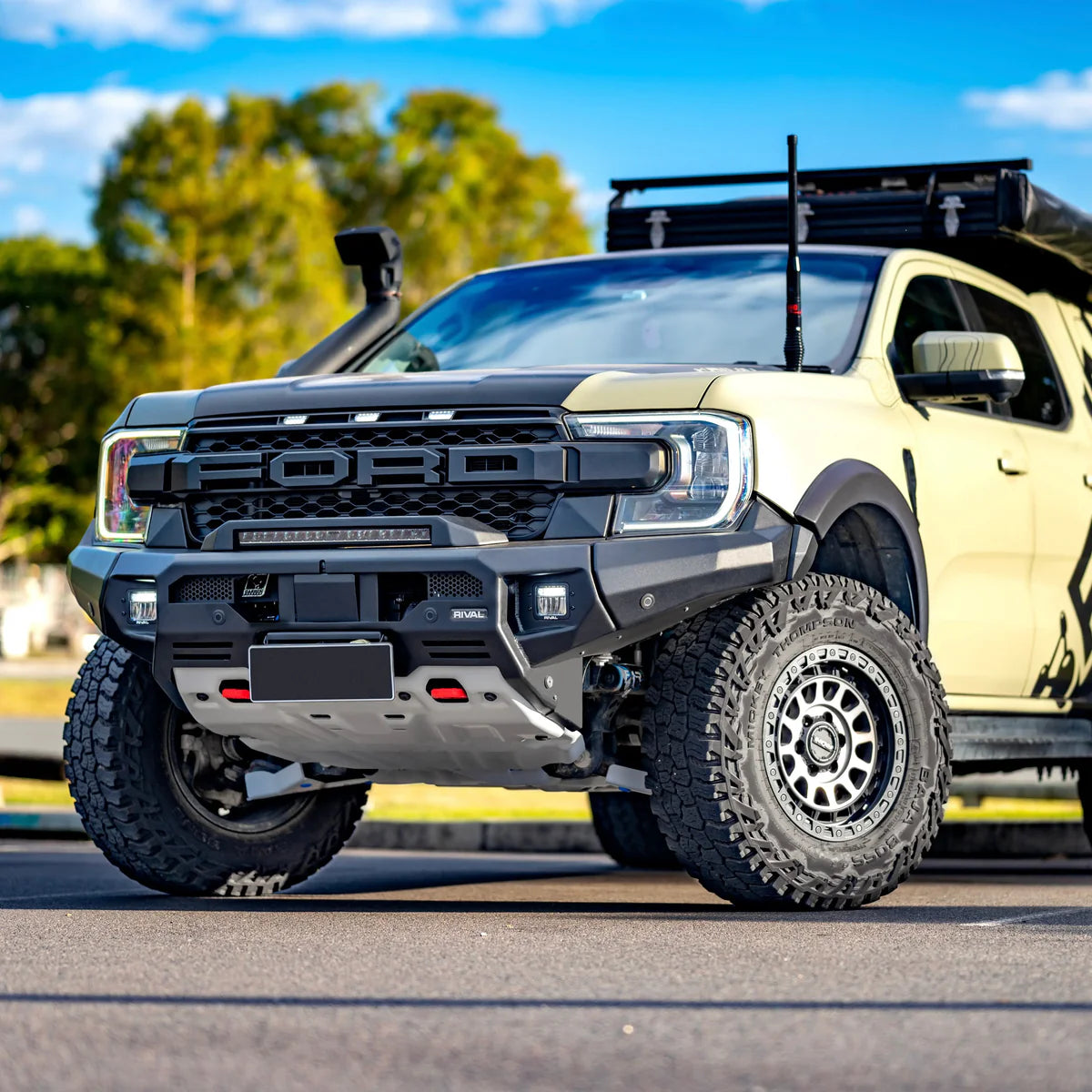 Pare-choc avant GEN2 RIVAL en aluminium pour Ford Ranger 2023+ par RIVAL 4X4, avec design robuste et finition métallique.