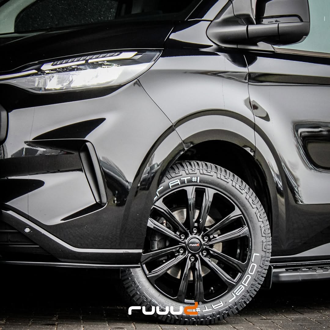 Jante en aluminium RUUUD Namur 7,5x17 en noir brillant, 6x125 mm, ET50, CTR 74,1 mm, pour voiture.