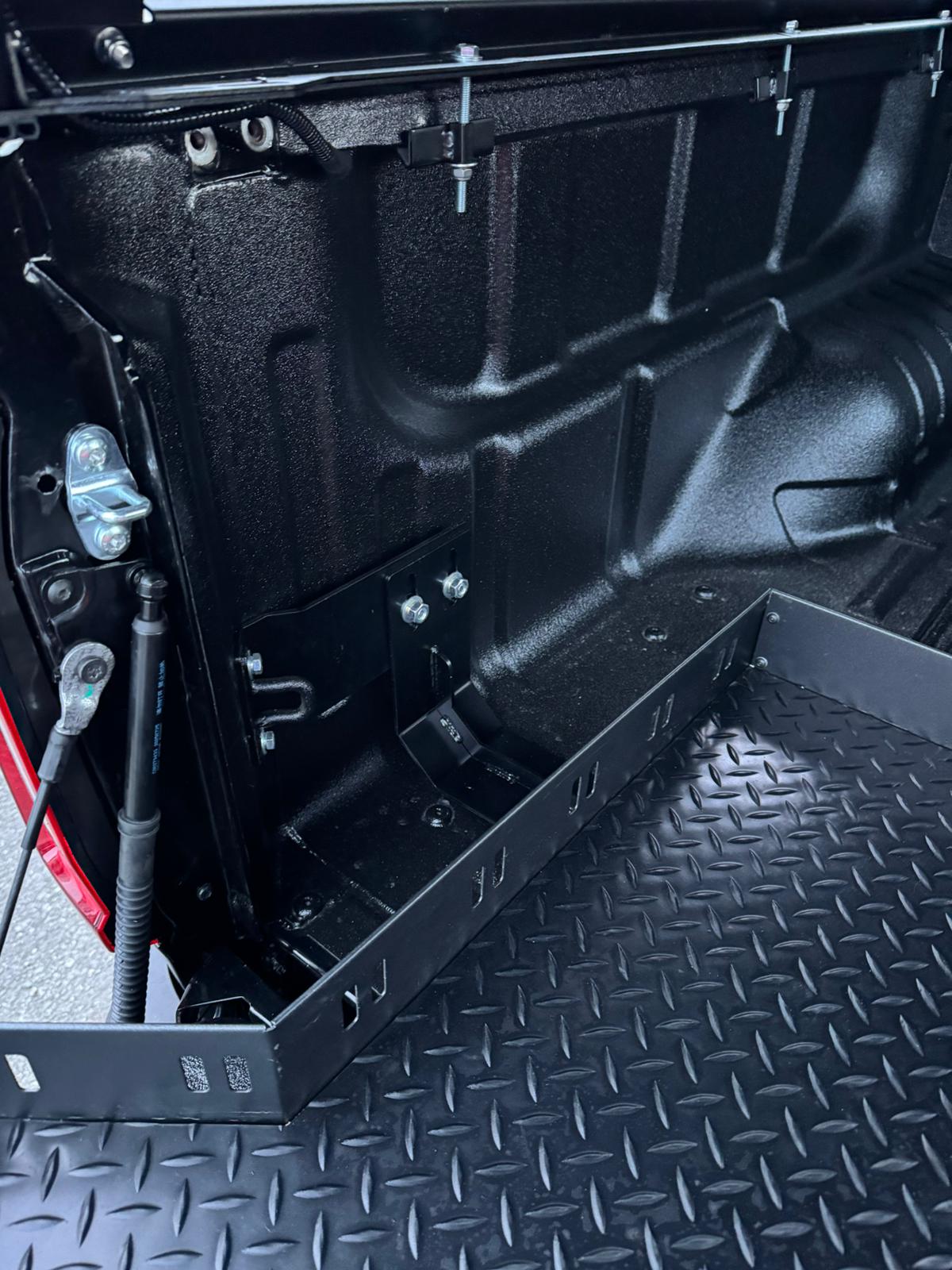 Plateau coulissant RUUUD pour Maxus T90/T60 Double Cab 2022, plateforme robuste et ajustable pour camion utilitaire.