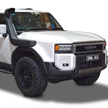 Snorkel Safari 4x4 Armax Land Cruiser GDJ250 avec prise d'air haute débit pour extérieur robuste et performance.
