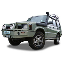 Snorkel Safari 4x4 pour Land Rover Discovery Série 2 TD5 V8, installé sur le véhicule pour une meilleure protection en tout-terrain