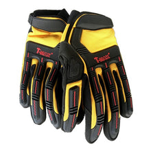 Gants de treuillage Sand-Storm T-MAX, accessoires offroad, protection ultime pour treuils, en tissu durable, couleur sand.