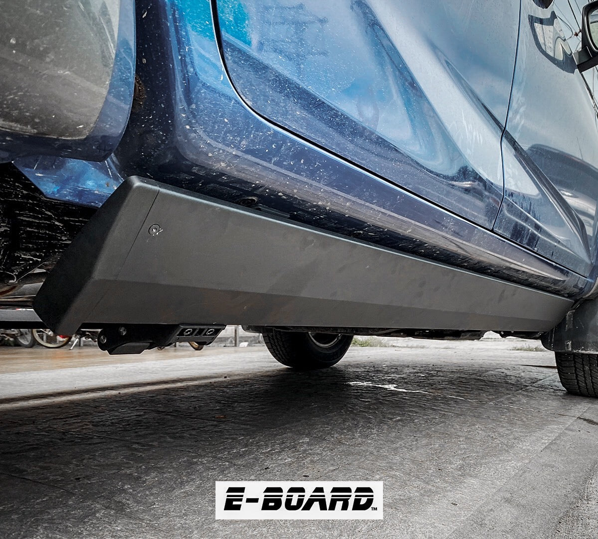 Marche-pieds électriques T-MAX pour Isuzu D-Max 2014-2019 Double-Cab, accessoire robuste en E-Board, visible en image.