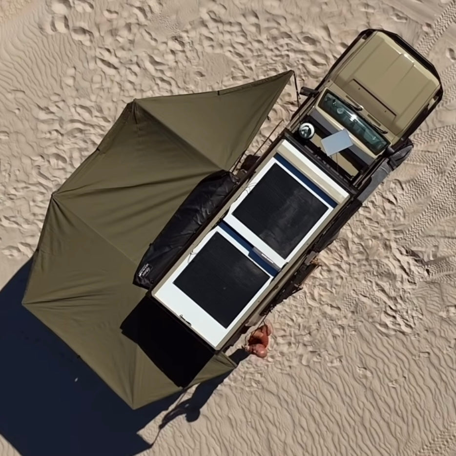 Auvent auto-portant 270° XT MAX de The Bush Company pour 4x4, fixation solide et couverture étendue pour camping en plein air.