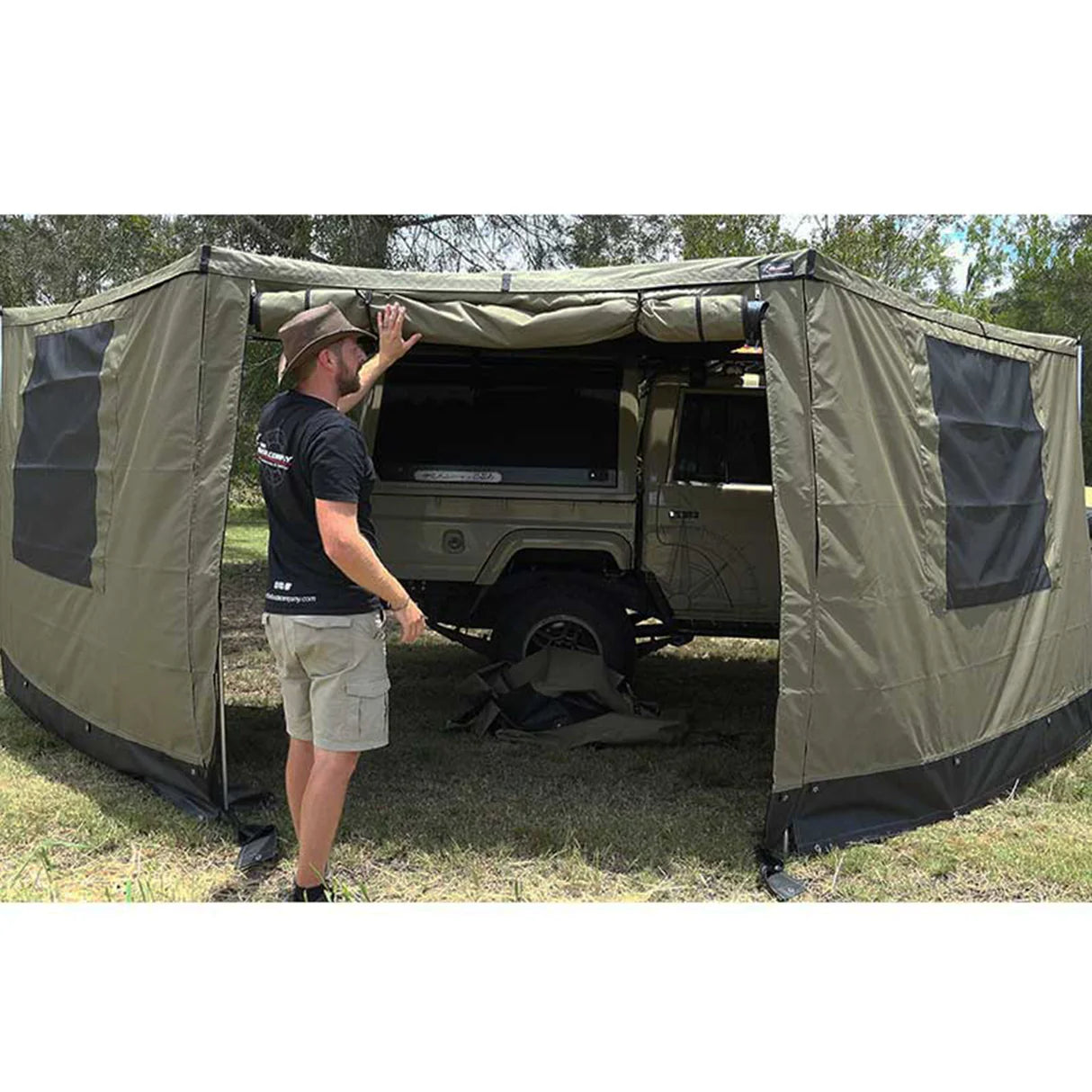 Kit de murs latéraux pour auvent 270° XT MAX de The Bush Company, extensions d'auvent pour protection supplémentaire.