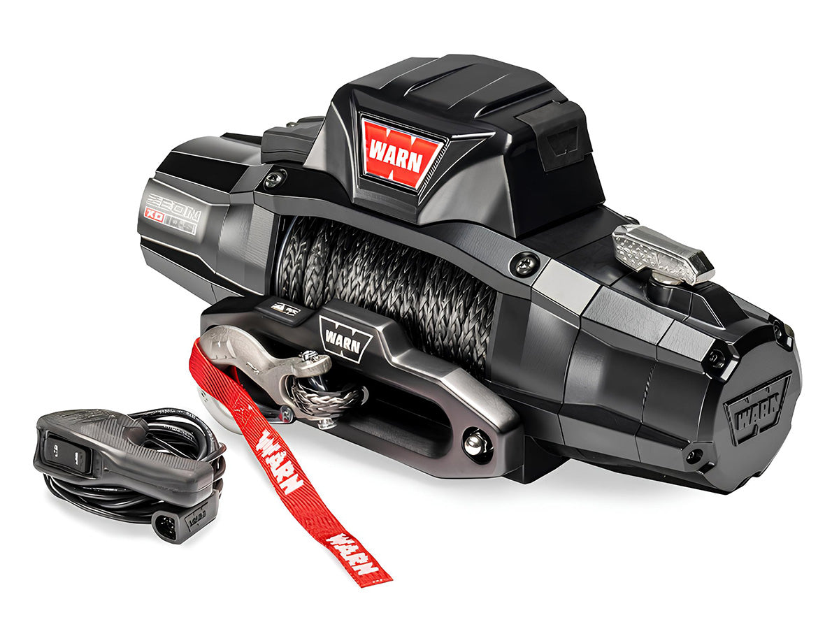 Treuil Warn Zeon XD10-S 4536kg avec corde synthétique 12V, robuste et adapté pour le levage et le remorquage.
