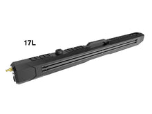 Réservoir d’eau latéral Xperts 4x4 avec pompe 12V intégrée, capacité de 17L, montage latéral pour véhicule tout-terrain.