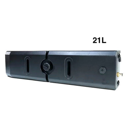 Réservoir d'eau latéral Xperts 4x4 avec pompe 12V intégrée, capacité de 17L, conçu pour véhicules tout-terrain.