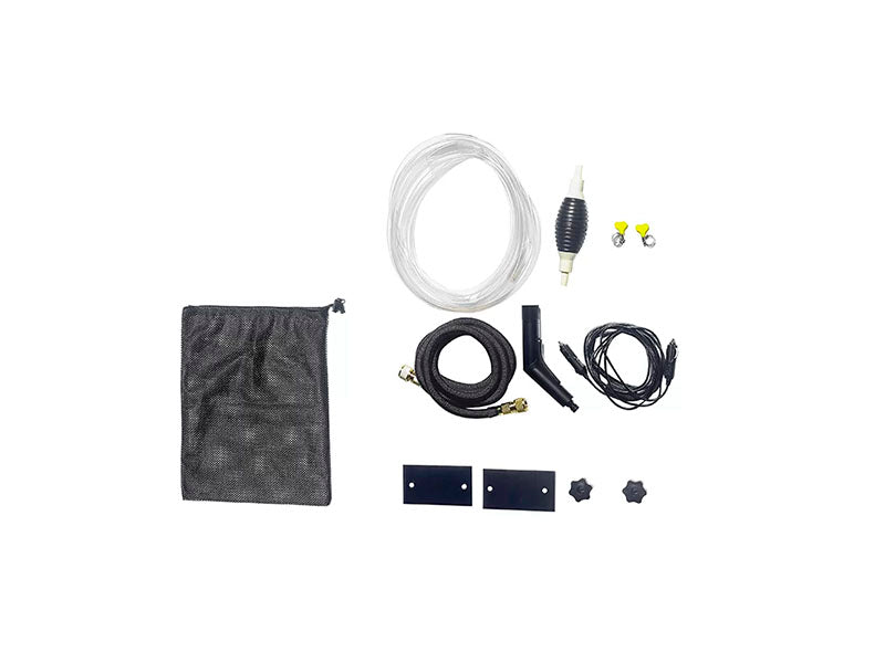 Réservoir d’eau latéral Xperts 4x4 avec pompe 12V intégrée, capacité 17L, en plastique noir, monté sur un véhicule tout-terrain.