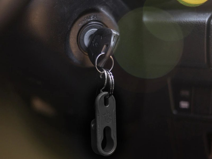 Porte-clés de serrage et desserrage de goupilles Maxtrax noir sur Xperts4x4 Accessoires 4x4 Off-Road