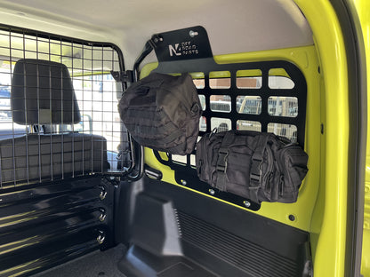 Kit supports accessoires MOLLE pour intérieur de vitres arrière Suzuki Jimny 2018+ N4-Offroad, fixation robuste et pratique.