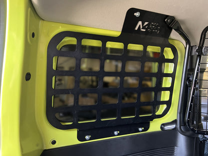Kit supports accessoires MOLLE pour intérieur vitres arrière Suzuki Jimny 2018+ N4-Offroad, fixation robuste et pratique.