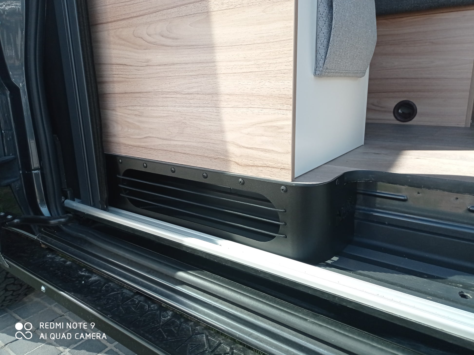 Rangement sous plancher N4 OFFROAD pour Mercedes Sprinter 2018+ et Hymer Grand Canyon S, accessoire tout-terrain.