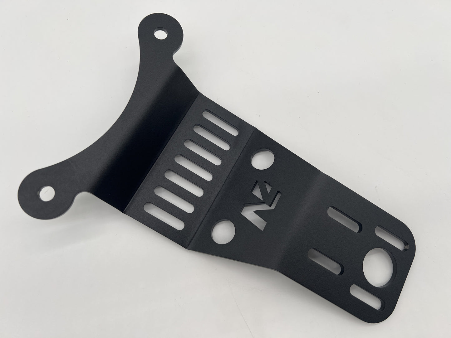 Support central de VHF CB N4-Offroad pour Jeep Wrangler JL, fixation robuste en métal noir, adapté pour accessoires off-road.