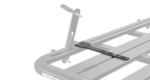 Support de fixation pour piste de récupération Pioneer RHINO-RACK, accessoire robuste pour accessoires RhinoRack, côté droit.