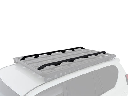 Rails latéraux de 2100mm pour galerie Pioneer 6, accessoires Rhino-Rack, en aluminium, fixés sur une galerie de véhicule.