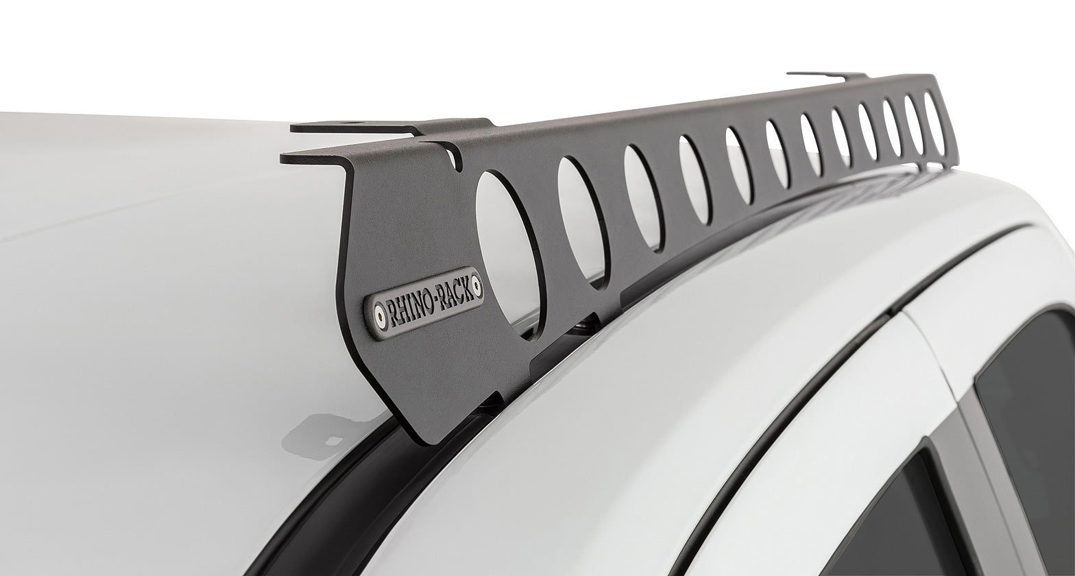 Système de fixation Backbone pour Isuzu D-Max Gen3 et Mazda BT-50 Double Cab, accessoires Rhino-Rack pour montage robuste.