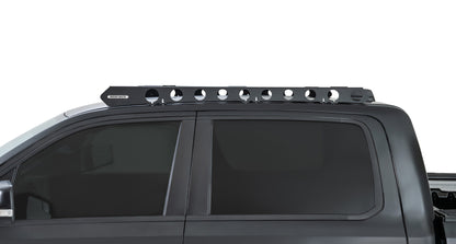 Système de montage Backbone Rhino-Rack pour Chevrolet Silverado et GMC Sierra, accessoires pour cabine double, vue de l'installation.