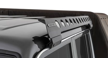 Système de montage Backbone pour Toyota 79 Series Landcruiser, accessoires Rhino-Rack, fixation solide pour rack de toit Rhino-Rack.