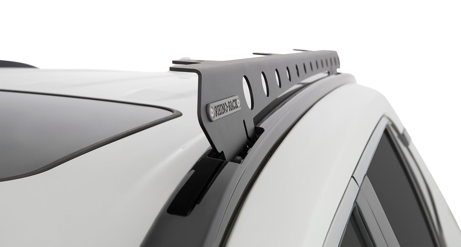 Support de fixation Backbone pour Toyota RAV4, accessoire Rhino-Rack, système de montage robuste et facile à installer.