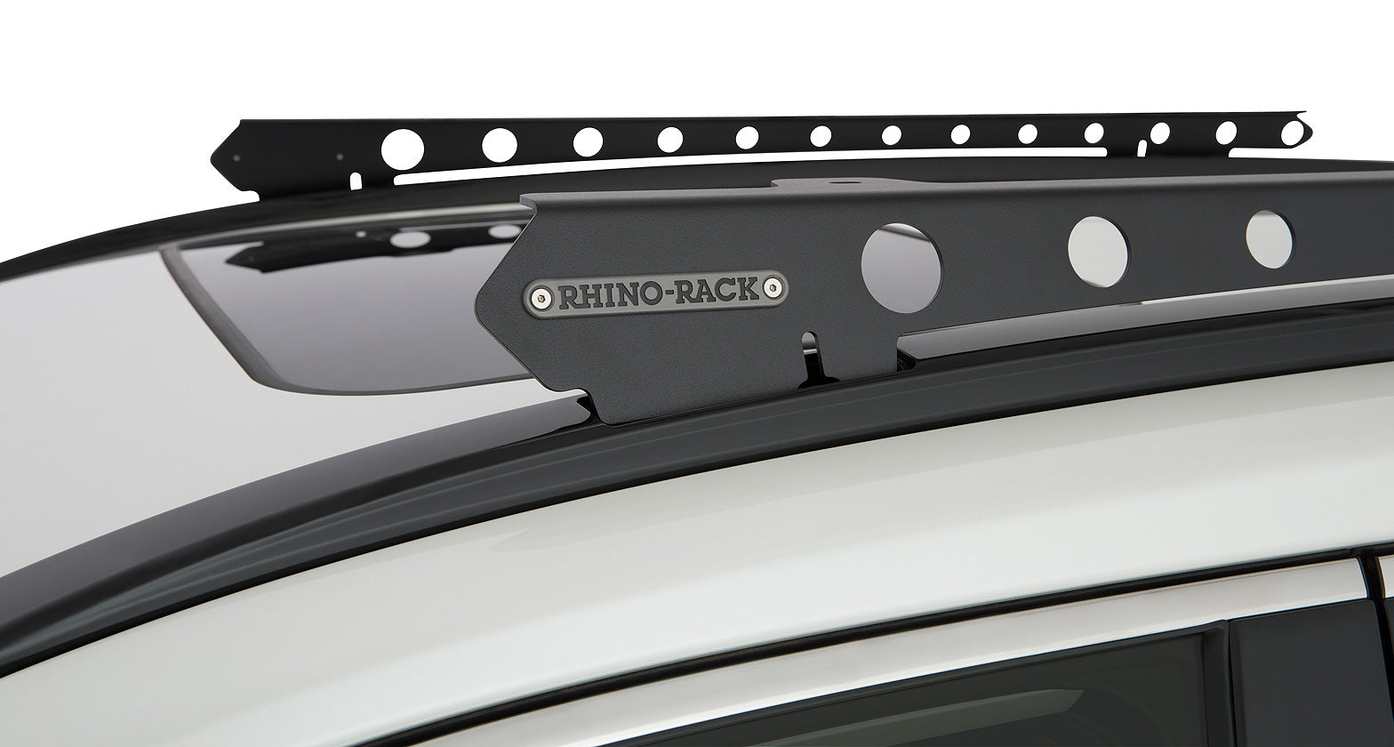 Système de montage Backbone Rhino-Rack RTRB1 pour Toyota RAV4, accessoire de fixation robuste en métal noir.