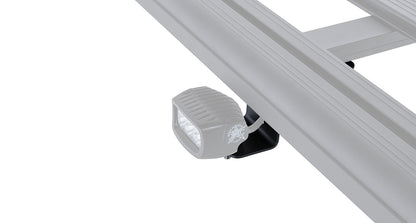 Support de phare Pioneer RHINO-RACK, accessoire robuste pour fixation de phares sur véhicule tout-terrain.
