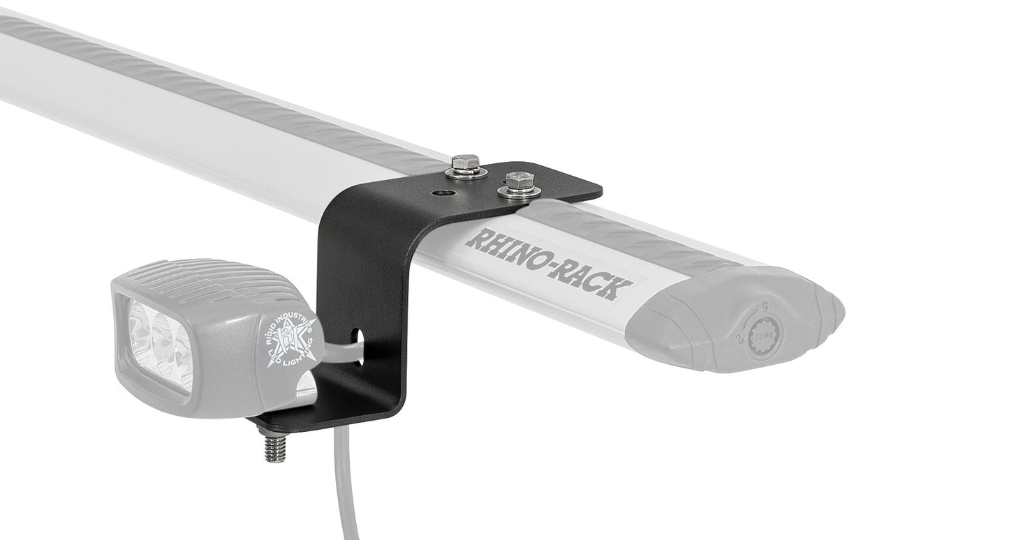 Support de phare Pioneer RHINO-RACK, accessoire robuste pour montage de phares sur véhicule tout-terrain.