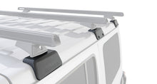 Système de montage Backbone Rhino-Rack pour Jeep Wrangler JLU 4 portes, accessoires de fixation robustes et faciles à installer.