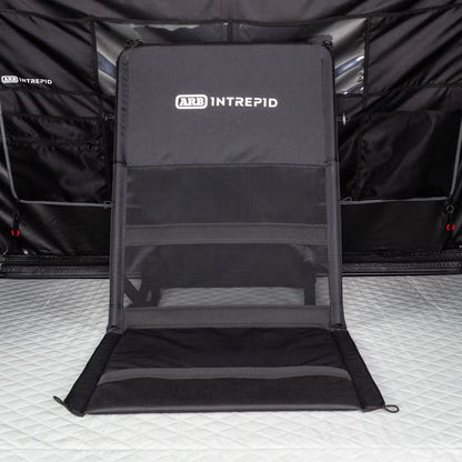 Chaise pliante ARB 4x4 pour tente de toit, confort bivuac, accessoire pratique pour camping et bivouac.