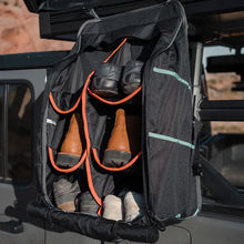 Sac à chaussures ARB Intrepid RTT pour rangement de tente de toit 4x4, accessoire pratique pour véhicules tout-terrain.