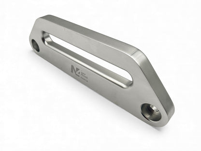 Écubier désaxé N4 OFFROAD pour corde de treuil synthétique, accessoire robuste pour treuils tout-terrain.