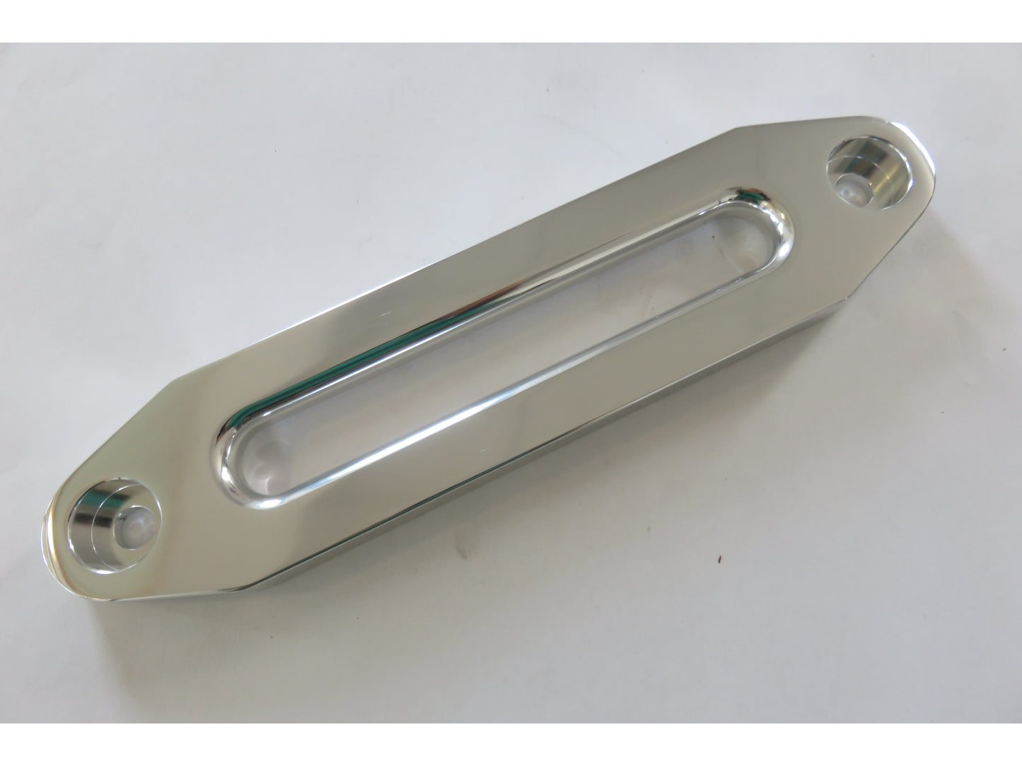 Guide câble écubier pour corde de treuil synthétique N4 OFFROAD, accessoire robuste pour treuils tout-terrain.