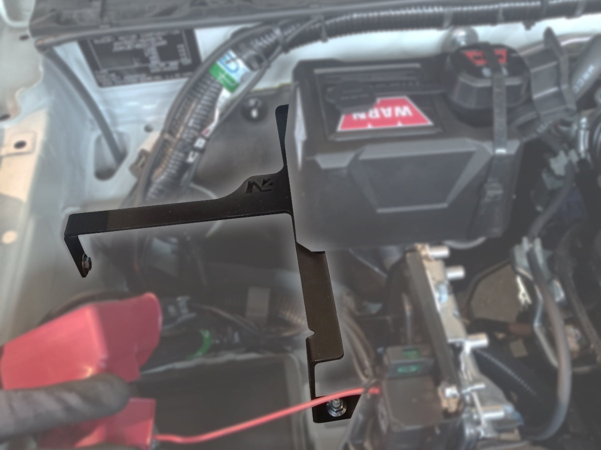 Kit support boîtier relais pour treuil dans compartiment moteur Jimny 2018+ N4 OFFROAD, accessoires pour treuils tout-terrain.