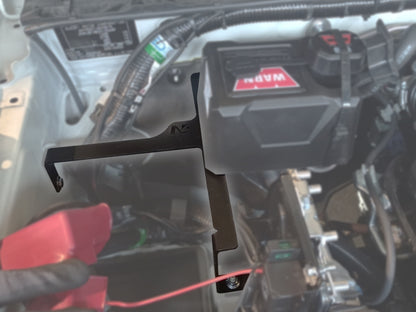 Kit support boîtier relais pour treuil dans compartiment moteur Jimny 2018+ N4 OFFROAD, accessoires pour treuils tout-terrain.
