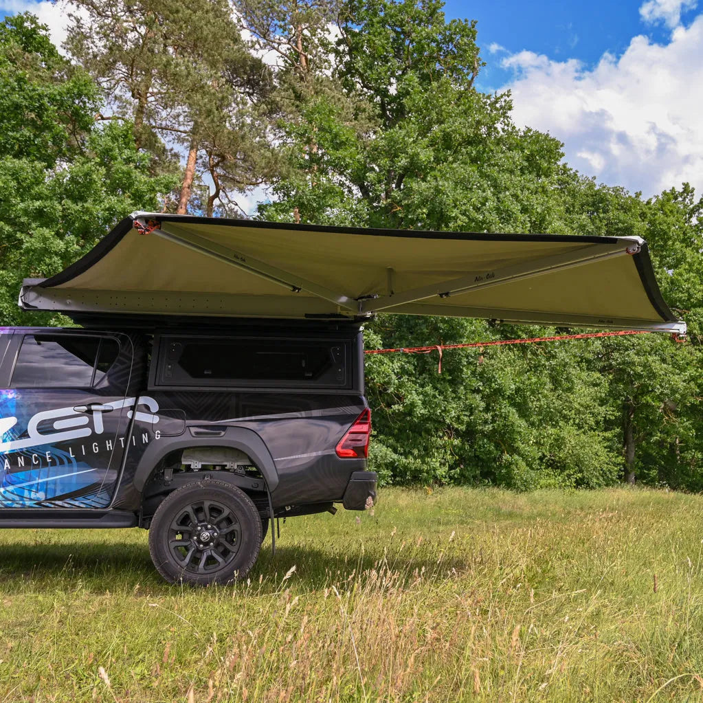 Auvent 180° 2.6m Autoportant Alu-Cab sur Xperts4x4 Accessoires 4x4 Off-Road