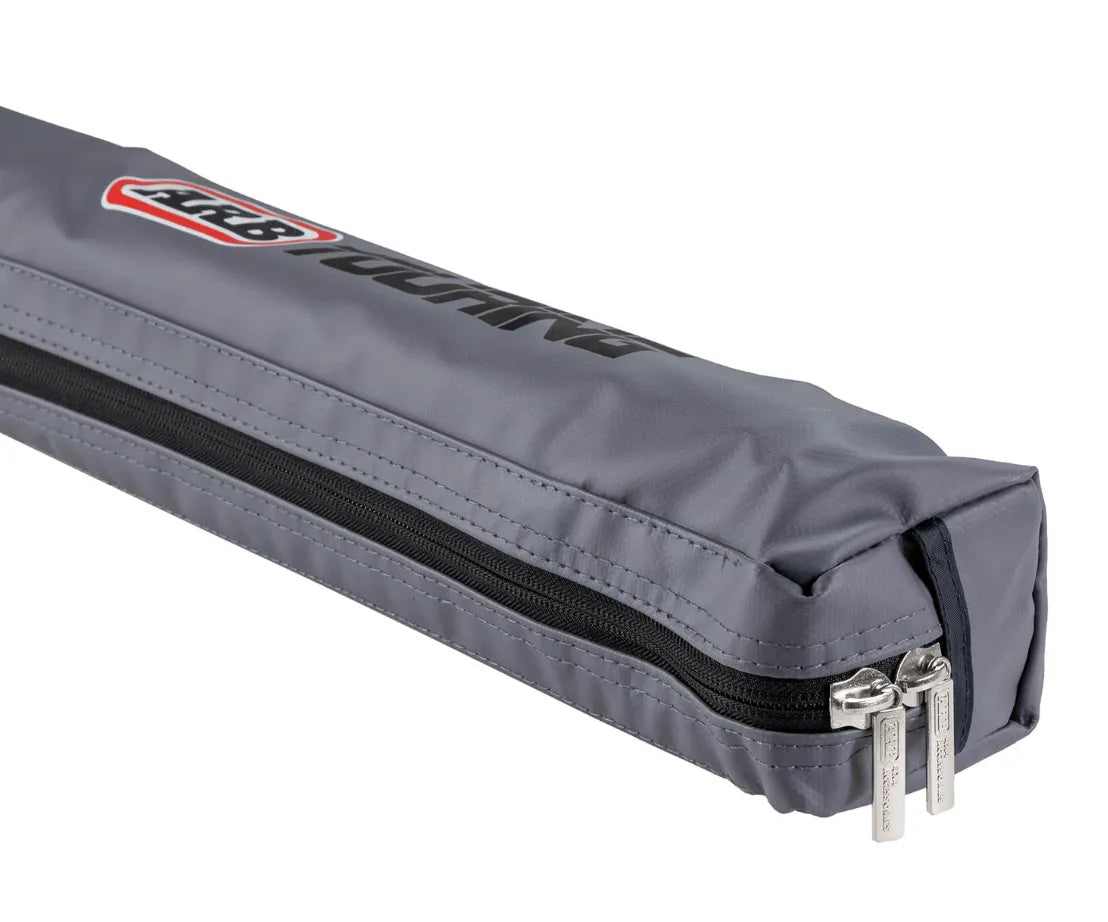 Auvent Touring ARB de 2000x2500mm avec LED intégrée, conçu pour les véhicules tout-terrain et camping.