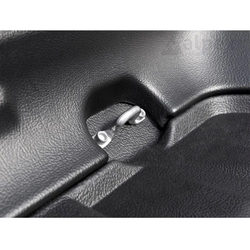 Bac de benne sans rebord PRO-FORM pour Isuzu D-Max 2020+ double cab, robuste et adapté au transport de charges.