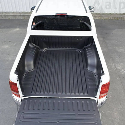 Bac de benne sans rebord PRO-FORM pour Isuzu D-Max 2020+ double cabine, plateforme robuste pour le transport de charges.