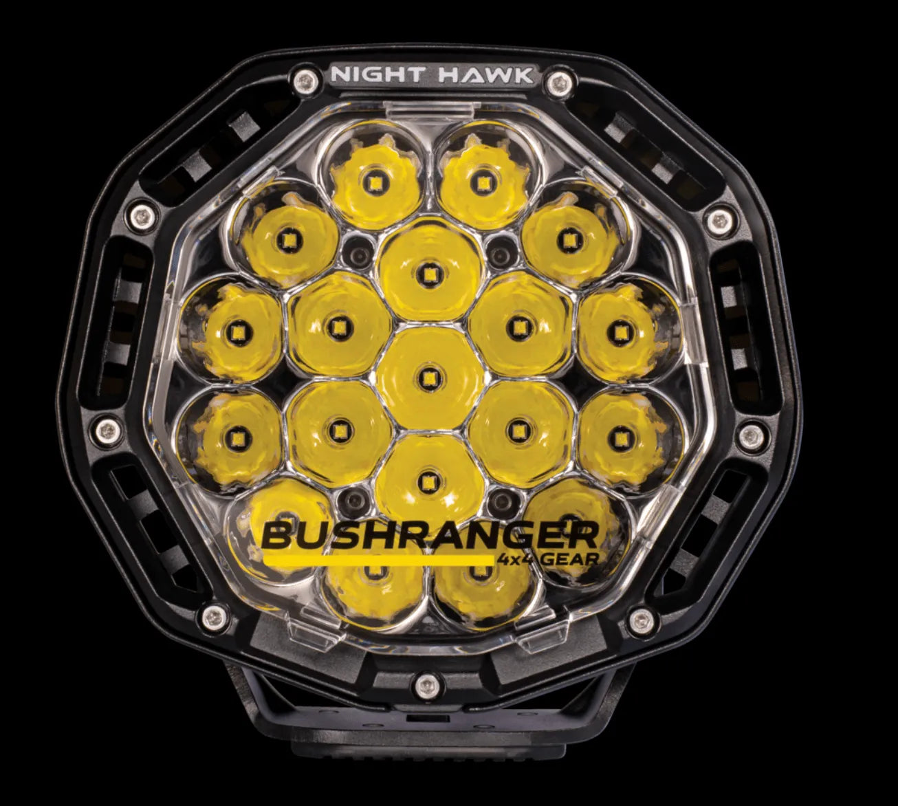Deux phares LED 7" Spot Bushranger Night Hawk SR avec faisceau inclus, éclairage robuste pour véhicule tout-terrain.
