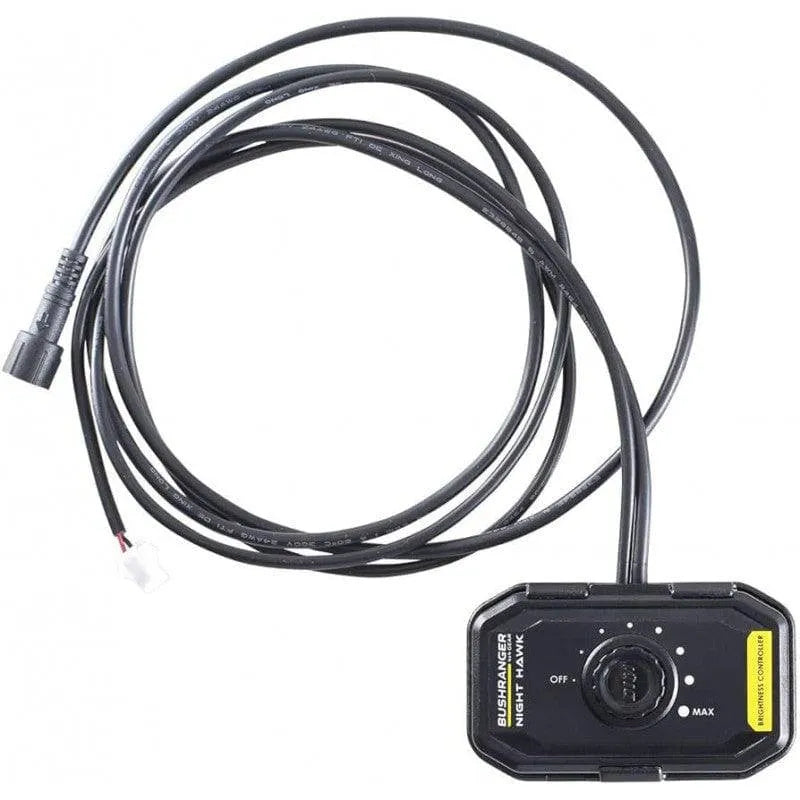 Deux phares LED Bushranger Night Hawk SR 7" Spot avec faisceau inclus pour éclairage tout-terrain.