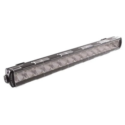 Barre LED Bushranger Night Hawk 20,5" série SR, éclairage LED robuste pour véhicules tout-terrain, en position sur un véhicule.