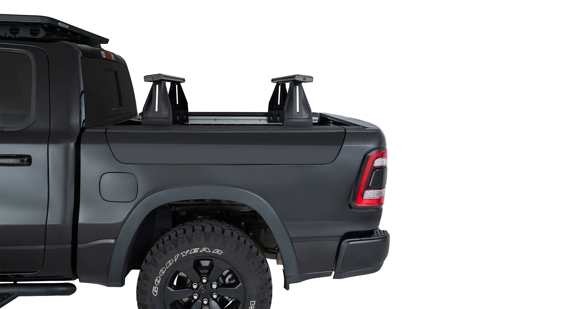 Kit de 2 barres de toit pour Dodge Ram, système Reconn-Deck, marque RHINO-RACK, 1260 mm, adaptées au montage sur véhicule.