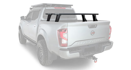Kit de 2 barres de toit Vortex RHINO-RACK pour Nissan Navara NP300 2015+ avec système Reconn-Deck, profil robuste et durable.