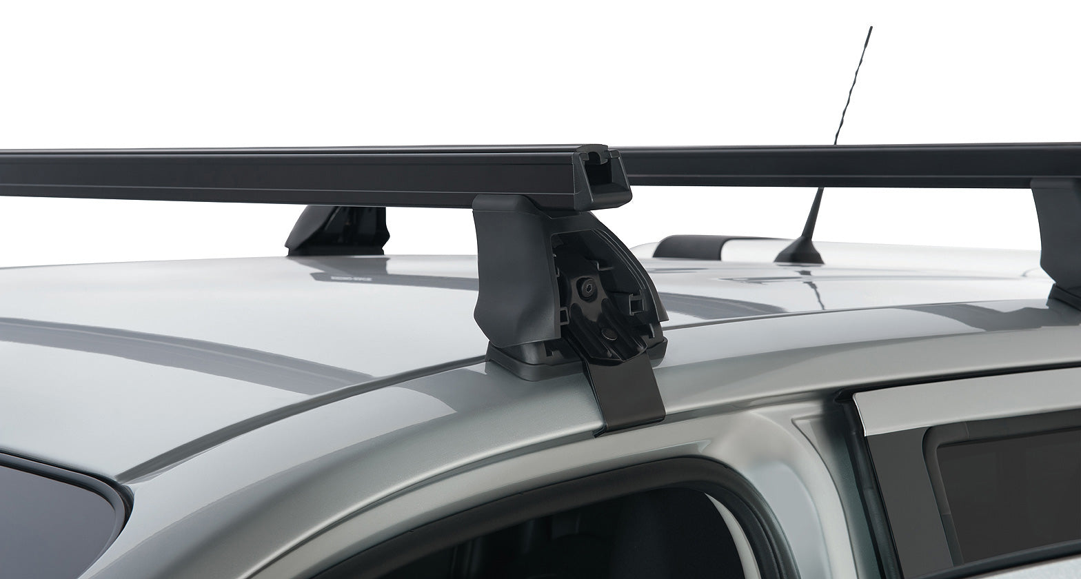 Kit de 2 barres de toit Heavy Duty noires RHINO-RACK pour Nissan Navara NP300 2015-2021, 1250 mm, série 2500, vue de face