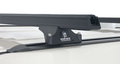 Kit de 2 barres de toit noires Heavy Duty RHINO-RACK pour Land Rover Discovery 3 et 4, 1375 mm, fixation Trackmount.