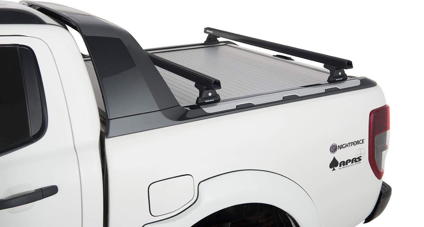 Kit de 2 barres de toit noires Heavy Duty 1500mm avec pieds pour Ford Ranger Wildtrak T6/T7/T8 2012-2022, marque Rhino-Rack.