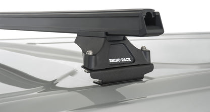 Kit de 2 barres de toit noires Heavy Duty RHINO-RACK avec pieds pour Ford Transit Custom 2014+.
