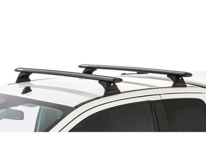 Kit 2 barres de toit Rhino-Rack Sportz de 1260mm pour Ford Ranger T6-T8 Super Cab 2011-2022, vue des barres installées.