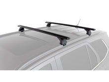 Kit de 2 barres de toit RHINO-RACK Sportz de 1260mm pour Hyundai Tucson Gen4 NX4 2021+ sur le toit du véhicule.